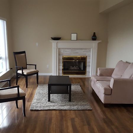 Emperial Suites North Vancouver Extérieur photo